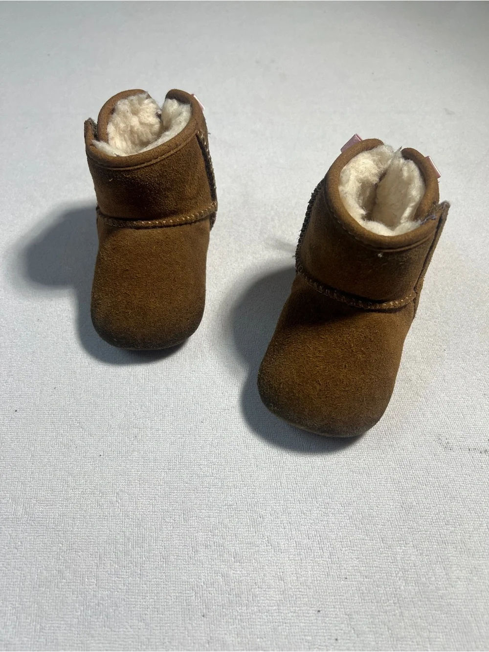 UGG Baby Jesse Bow II Chestnut Suede Booties Size 2/3 (6-12 Months)